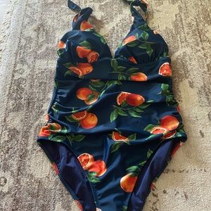 Never worn! Old Navy 🍊 oranges swimsuit